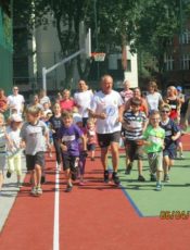 Festyn w MDK 2 Słońce świeci dla wszystkich dzieci