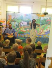 teatr „stacja bębnowa” z miasteczka symfonia ( filharmonia pomorska)