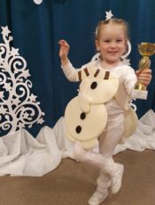 świąteczny Konkurs piosenki angielskiej w przedszkolu nr 80