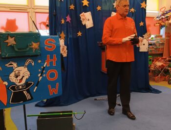 Odwiedziny Magika w Przedszkolu Muminki