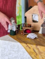 Teatrzyk na stole „Dom pełen miłości”