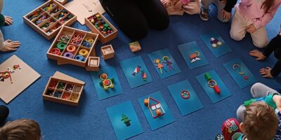 Magia Klocków Froebla – Kreatywna Nauka w Naszym Przedszkolu!