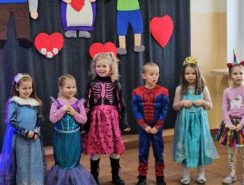 Bal Karnawałowy z Babcią i Dziadkiem!